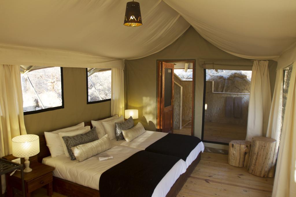 Erongo Wilderness Lodge Omaruru Buitenkant foto